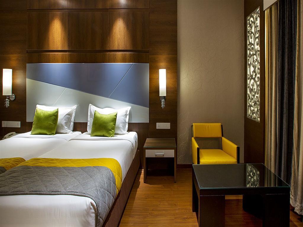 Hotel The The Grand Magrath Bangalore Exterior foto
